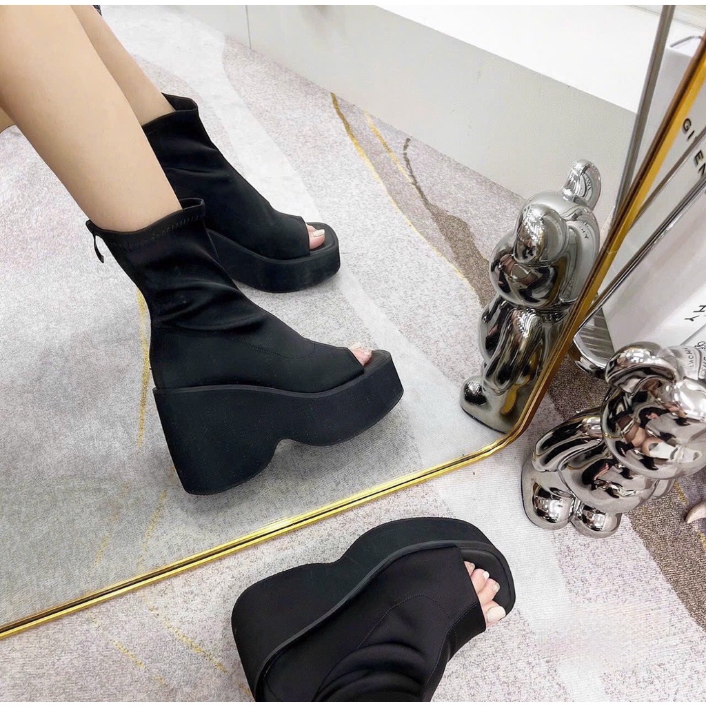 BOOT ĐẾ XUỒNG HỞ MŨI 9P - GD817270