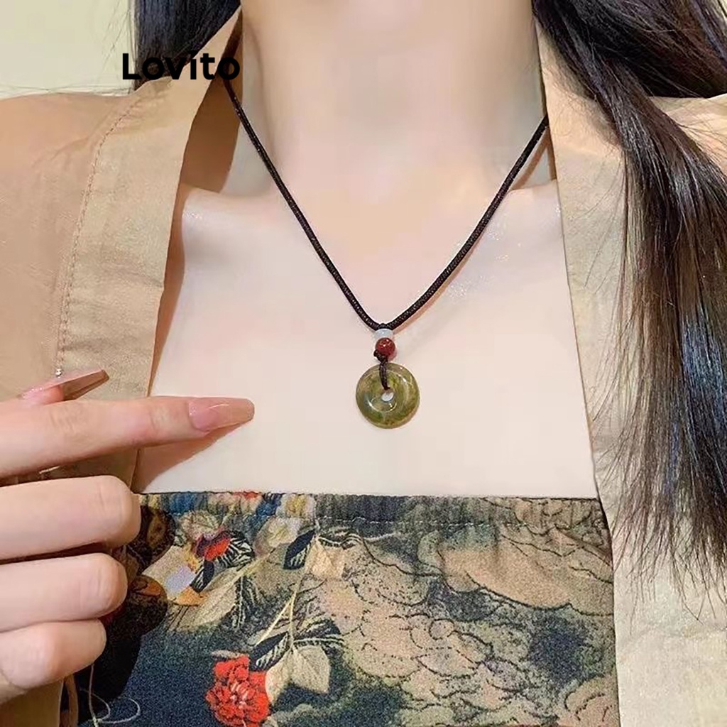 Vòng cổ Lovito mặt hình tròn màu trơn thường ngày cho nữ LFA02021 (màu đen)