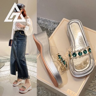 Dép sandal đế xuồng dày dặn đính đá pha lê phong cách thời trang mới dành cho nữ
