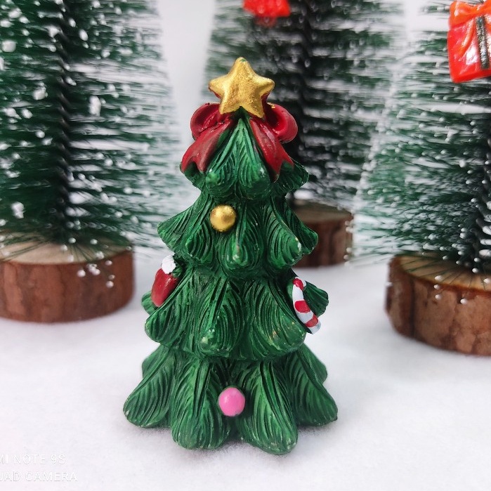 Mô hình ông già noel, người tuyết, cây thông size lớn trang trí bàn học giáng sinh, decor bàn làm việc Christmas