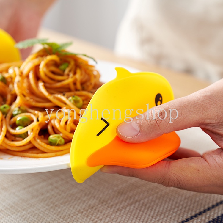 Set 2 Găng Tay silicone Chống Bỏng Chịu Nhiệt Hình Vịt Vàng Hoạt Hình Cho Nhà Bếp