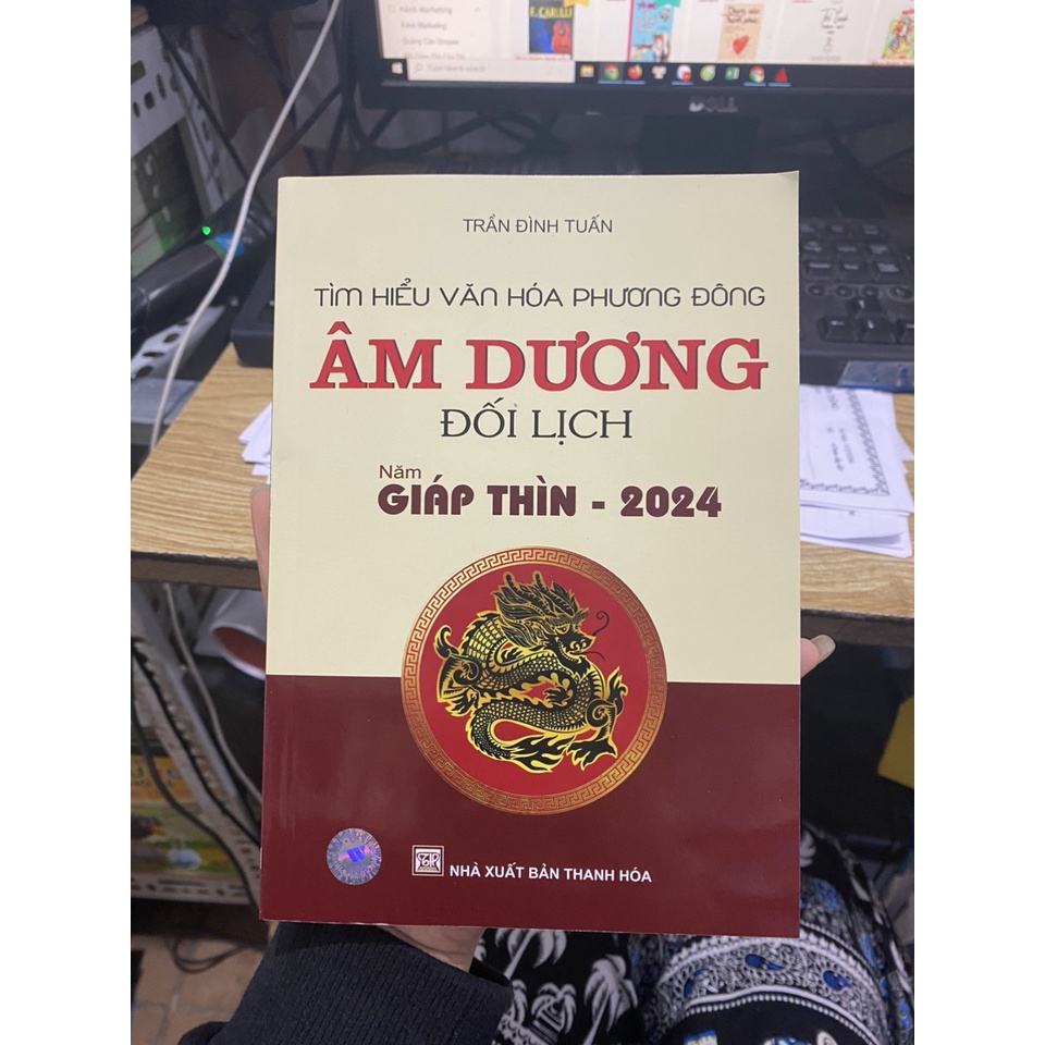 Sách - Tìm hiểu văn hóa Phương Đông : Âm dương đối lịch năm Giáp thìn 2024