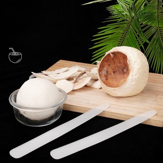Dụng cụ lấy lõi dừa bằng nhựa tiện lợi