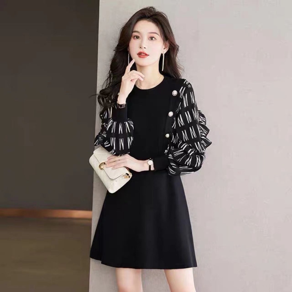 Đầm Dệt Kim Tay Dài Hai Hàng Nút Cài Hình Lá Sen Màu Đen Kiểu Pháp Cao Cấp