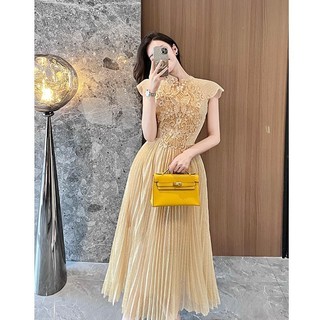 Đầm Xếp Ly Nhẹ Nhàng Thêu Họa Tiết Phong Cách Công Nghiệp Pháp Sang Trọng Cho Nữ