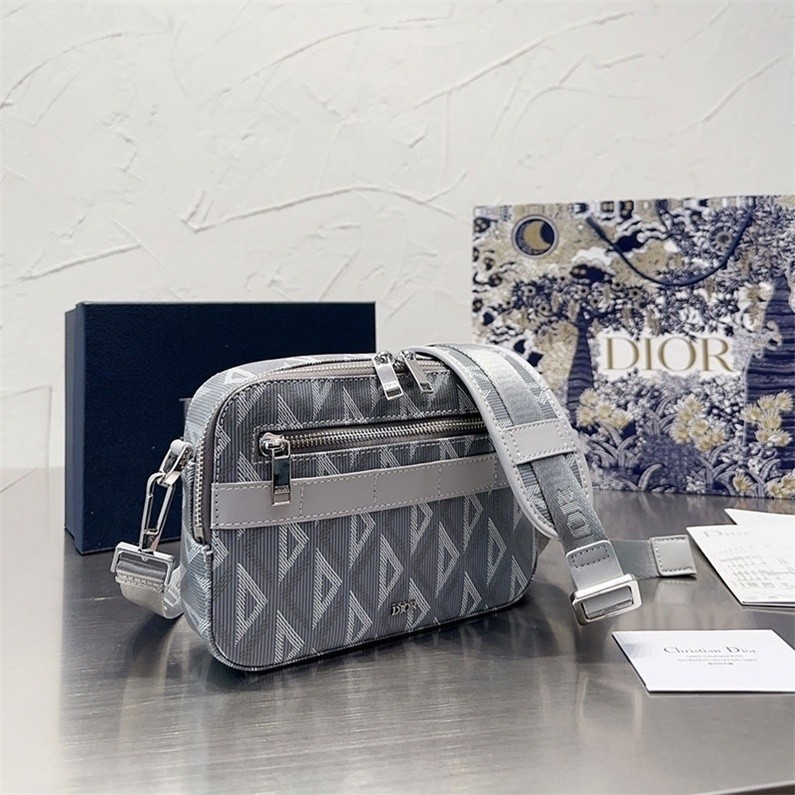 Túi Đeo Chéo Dior Chất Liệu Canvas Đính Đá Thời Trang Cho Nam