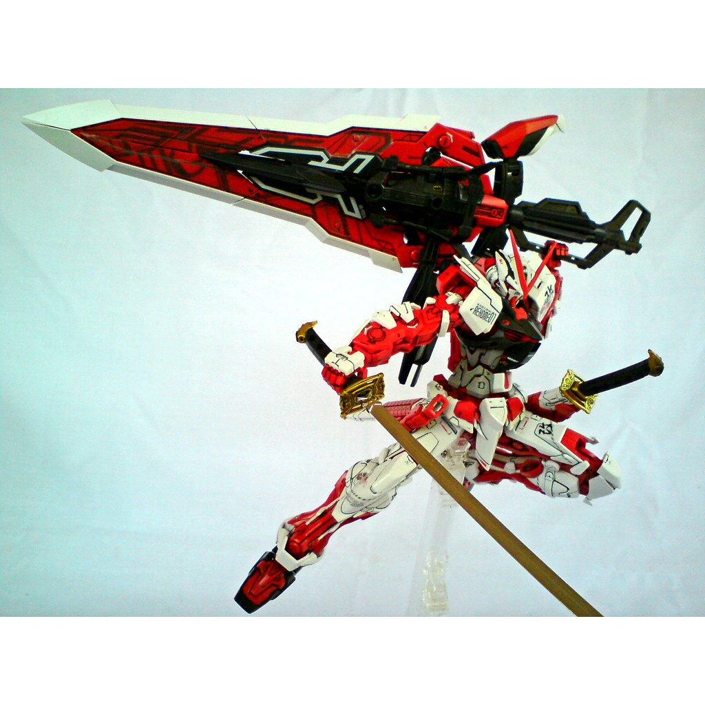 Mô Hình lắp ráp MG Gundam Astray Red Frame Kai Daban 6601 - GDC