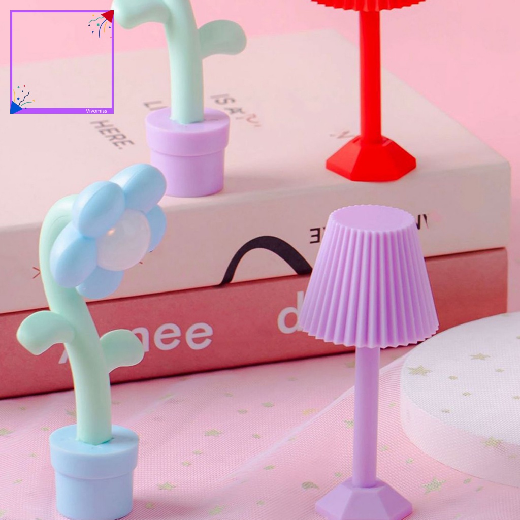 Đèn Ngủ Để Bàn mini Bằng Nhựa Hình Hoa Trang Trí Phòng Ngủ