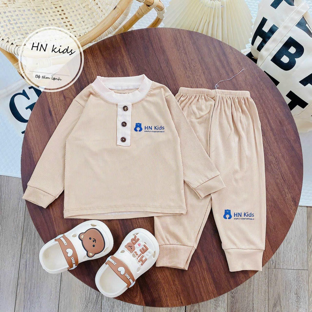 Bộ dài hnkids cổ trụ vải tăm tre cho bé trai, bé gái