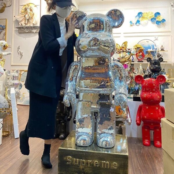 Gấu BearBrick-Mô hình tượng gấu BearBrick đính kim sa-Bụng phệ-135CM tặng thêm xe