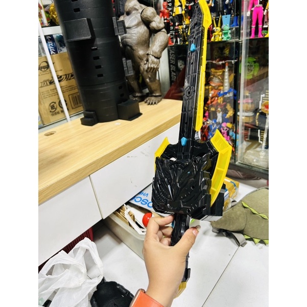 Đồ chơi siêu nhân Saber Jikokuken Kaiji Dx BandaiTặng ô tô