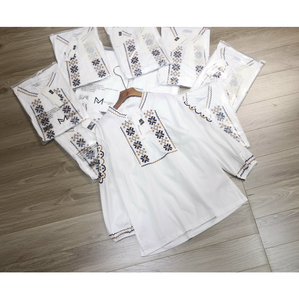 Áo Sơ Mi Thêu  M.o.o.n.p.e.a.c.e