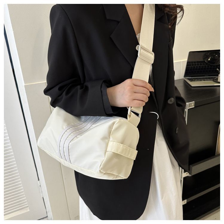 Túi Đeo Chéo Thể Thao Thời Trang Dành Cho Nữ