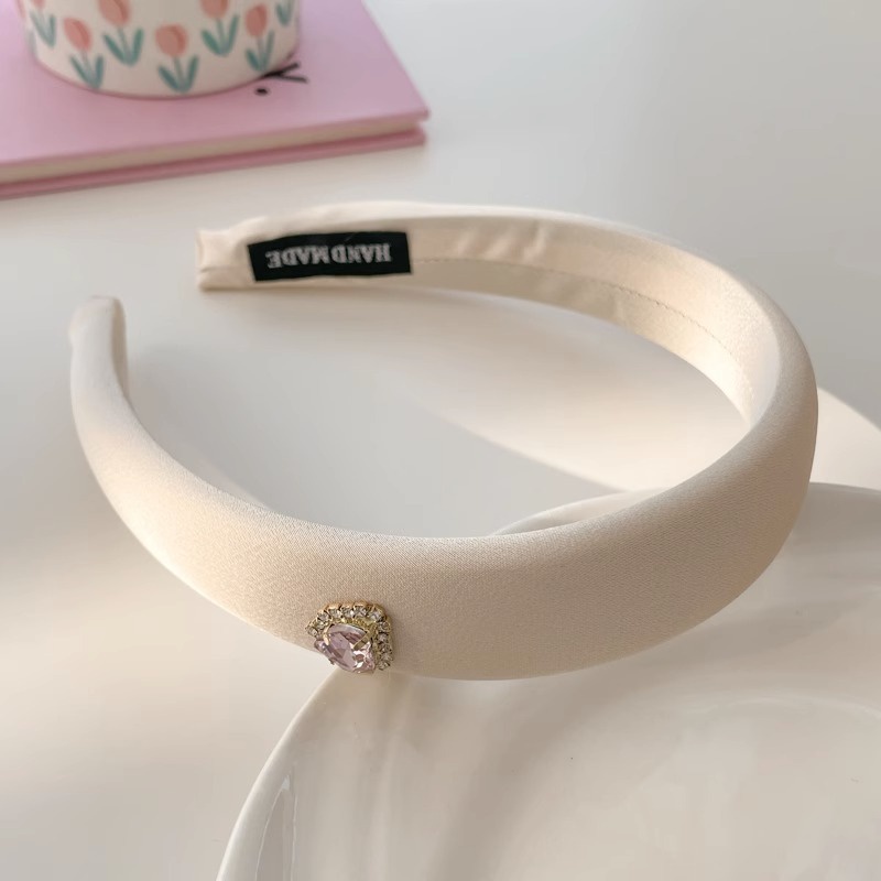 Băng Đô Vải Đính Đá Trái Tim Màu Hồng Ngọt Ngào Cao Cấp Phong Cách Hàn Quốc