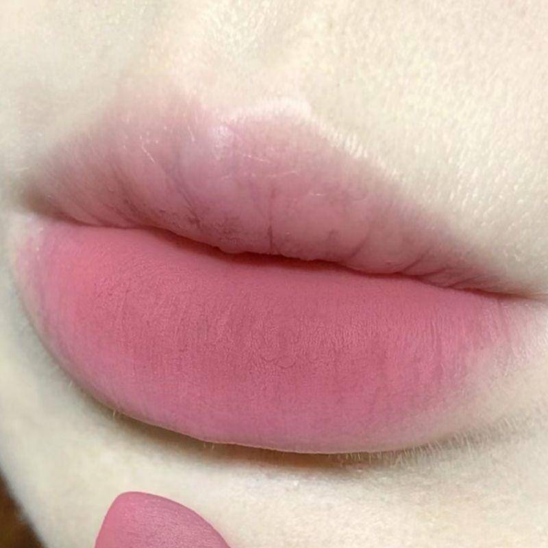 Son Môi 6 Màu Sắc Tùy Chọn Nhẹ Nhàng Chống Thấm Nước Lâu Trôi