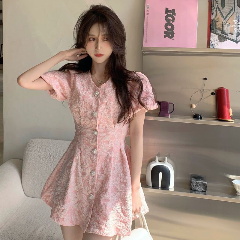 Đầm Ngắn Tay Phồng Hở Lưng Cổ Chữ v Họa Tiết Dập Nổi 3d Thời Trang Mùa Hè Pháp