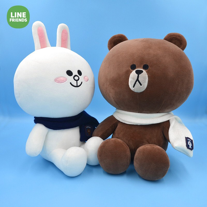 Gấu bông Brown Cony đeo khăn len