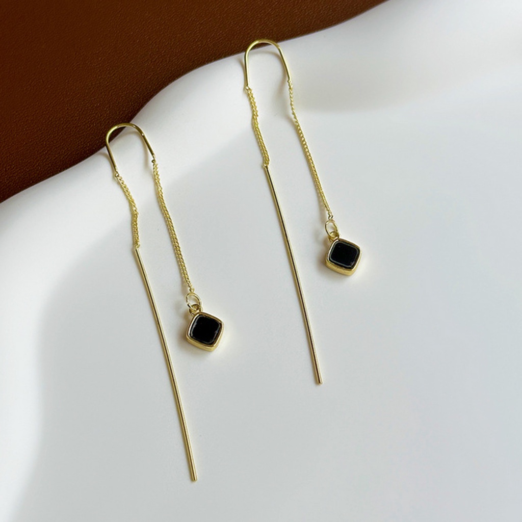 1 Đôi Bông Tai Dài Tua Rua Hình Trái Tim Thời Trang Dành Cho Nữ