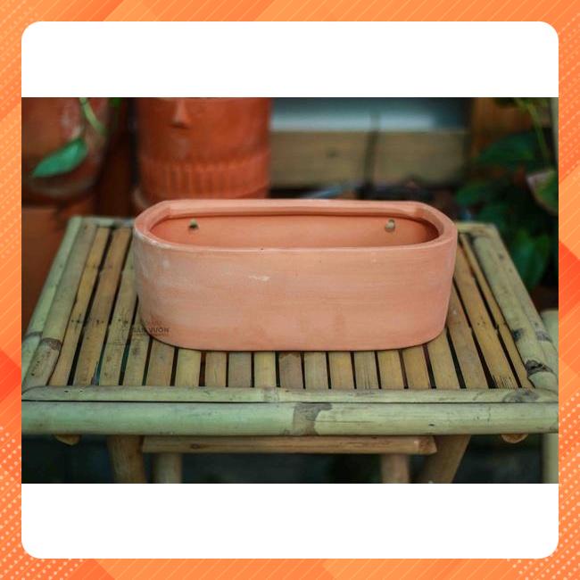 Chậu treo gốm đất nung (terracotta) hình chữ nhật treo tường trơn D30xR15xC15cm