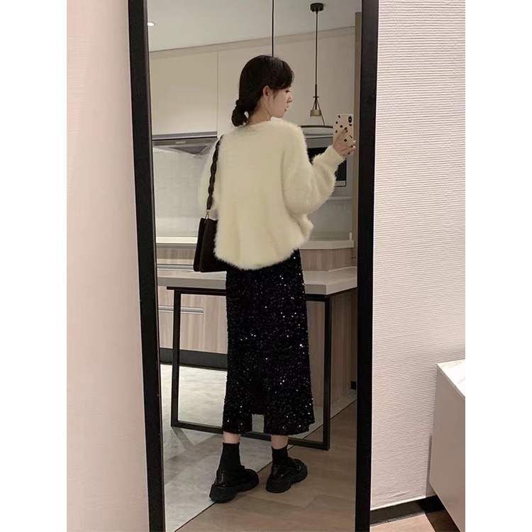 Chân Váy Nhung Dáng Suông Xẻ Tà Đính Kim Sa Lấp Lánh Cho Nữ