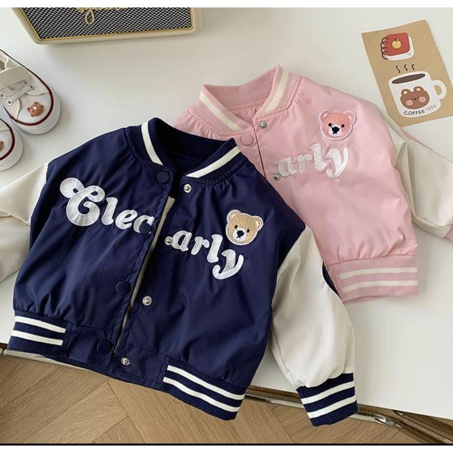 Áo Khoác  Bomber Màu Hồng  Thêu Gấu Của Bé