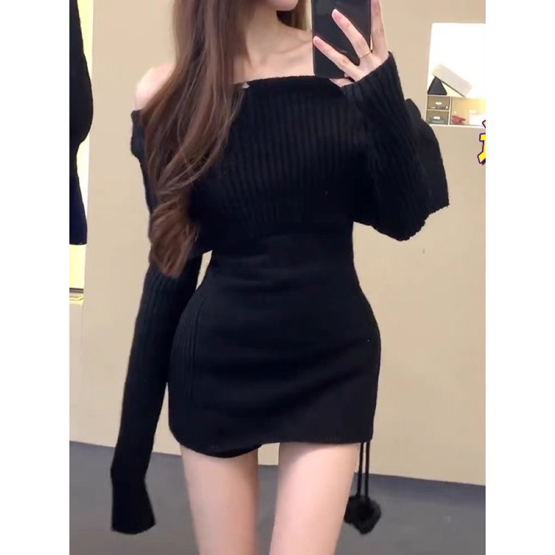 Gaeul store- áo váy len trễ vai mix quả bông