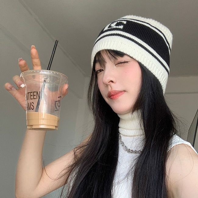 Mũ Len Dệt Kim In Chữ Kiểu vintage Thời Trang Thu Đông Ấm Áp Cho Nữ