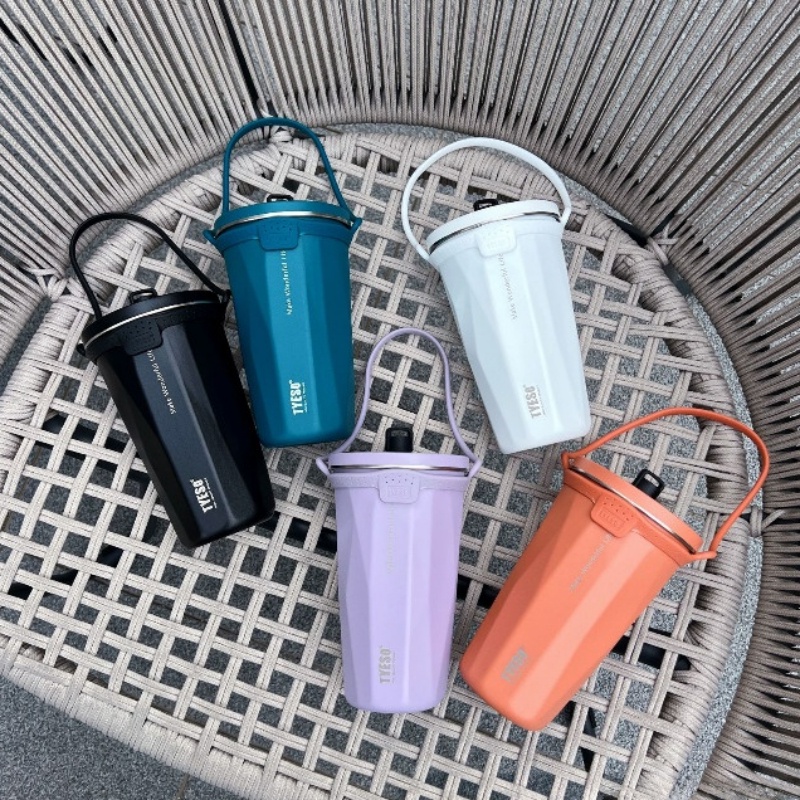 Dây Đeo Bình Nước Bằng Silicone Cách Nhiệt Tiện Dụng