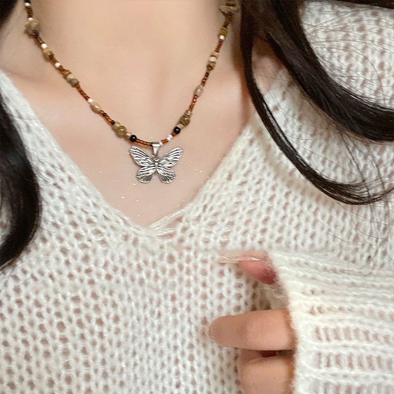 Vòng cổ Chuỗi Hạt Gỗ Mặt Hình Bướm Phong Cách vintage Thanh Lịch Thời Trang Cho Nữ