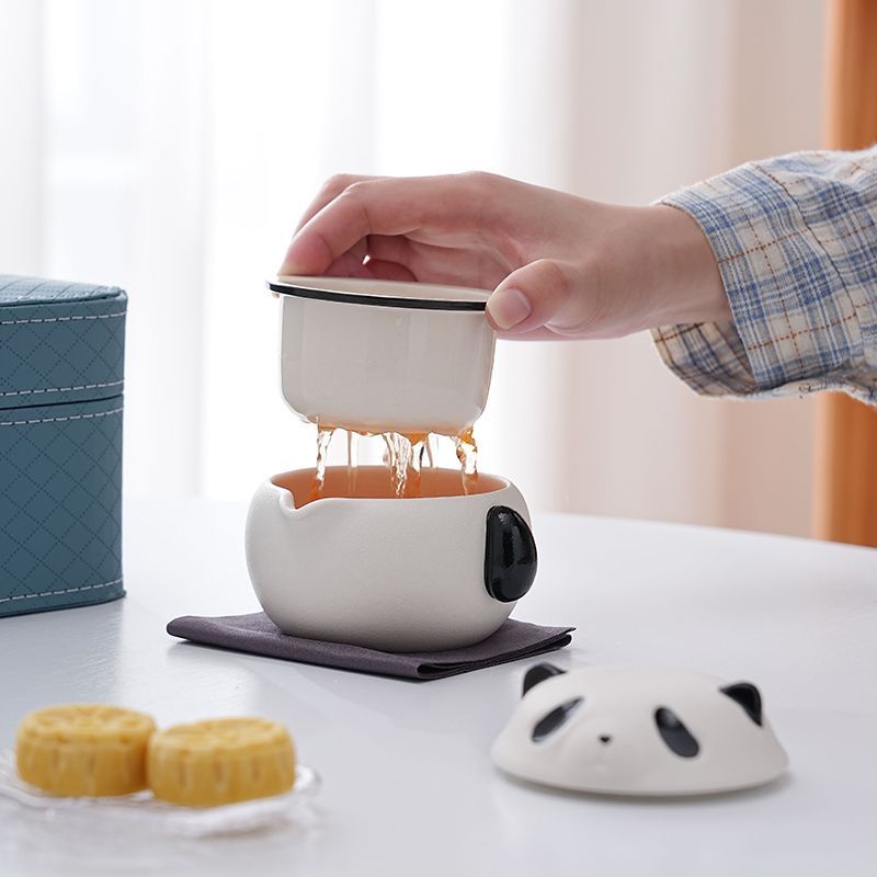 Bộ Ấm Trà Di Động Bằng Gốm Sứ Hình Gấu Trúc Dễ Thương