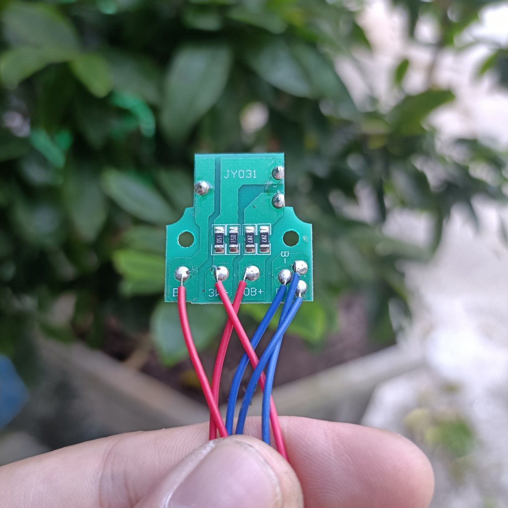 Bảng mạch đèn pin 2 bóng đèn led 3.7v