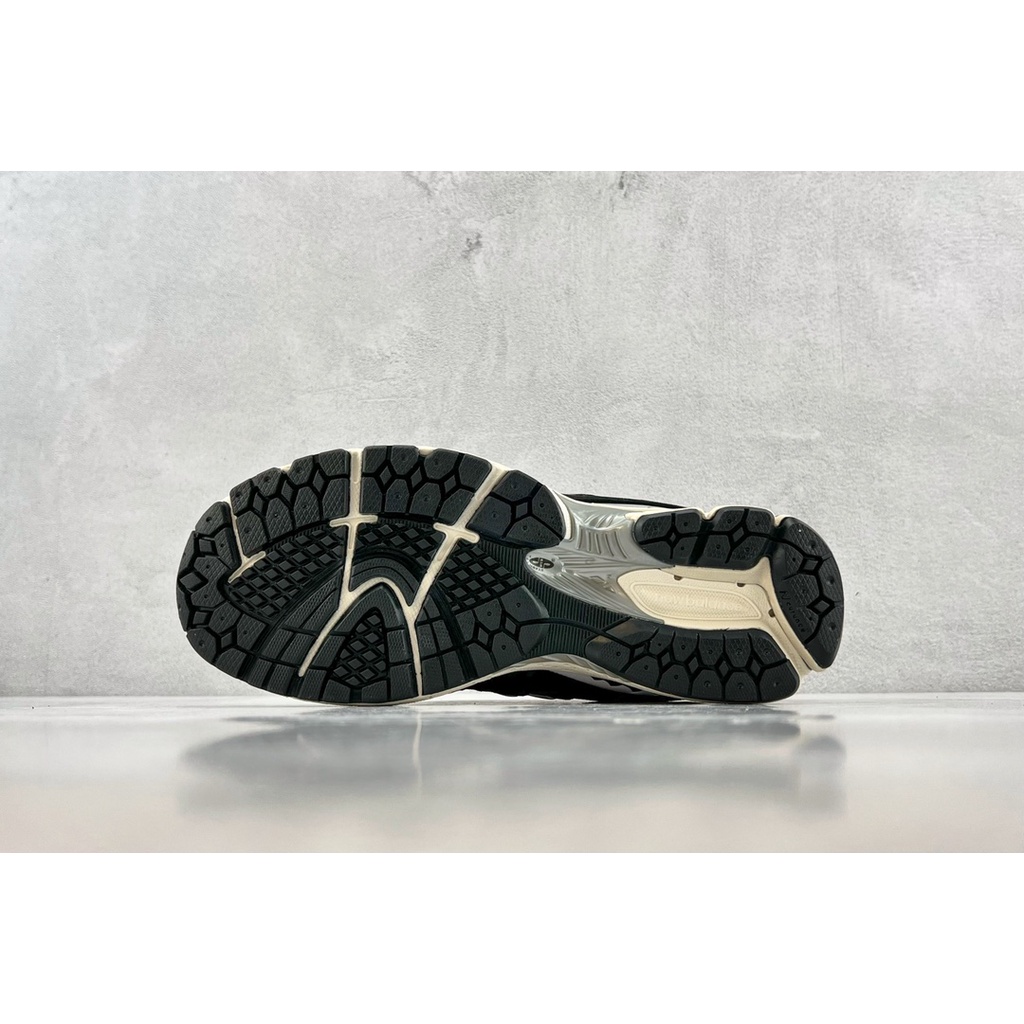 Giày bape x new balance 2002r m2002rbf 36-452R Họa Tiết Rằn Ri Cá Tính