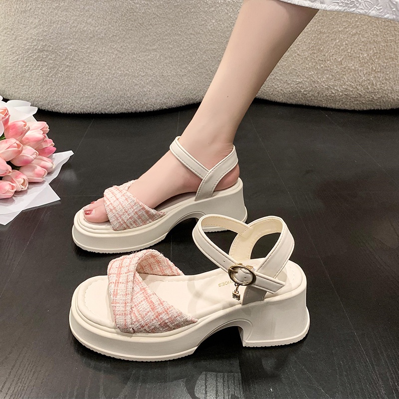 Xăng đan Đế Mềm Nhẹ Không Trượt Thời Trang Mùa Hè Cho Nữ