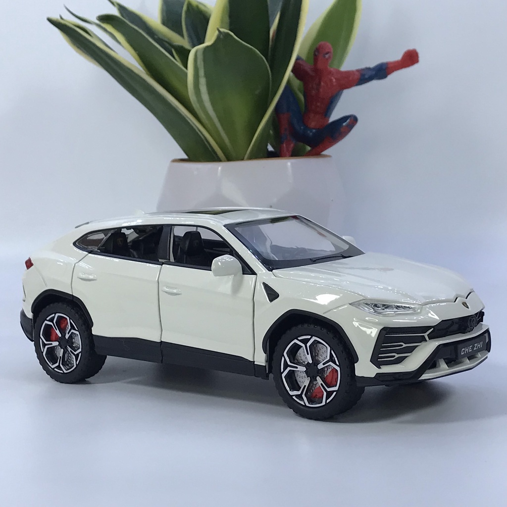 Mô hình ô tô siêu xe Lamborghini Urus sản xuất bằng kim loại cao cấp