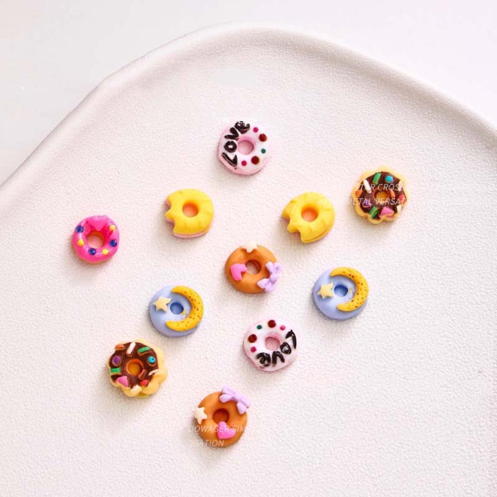 Fallforbeauty Bộ 10 Phụ Kiện Trang Trí Móng Tay Hình Ông Già Noel / Kỳ Lân / Gấu Tuyết Màu Sắc Hỗn Hợp