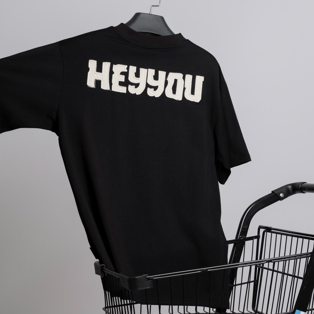 Áo thun HYS TYPON thêu đắp