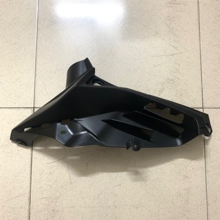 [Chính hãng Yamaha]YADA-6490 EX135(11-14)-NHÁM-5 MỎ CÀY(ốp thân dưới 2) PHẢI
