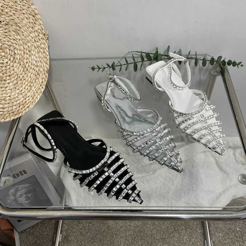 Giày Sandal Mũi Nhọn Đính Đá Thời Trang Xuân Hè 2023 Phong Cách Mới Cho Nữ
