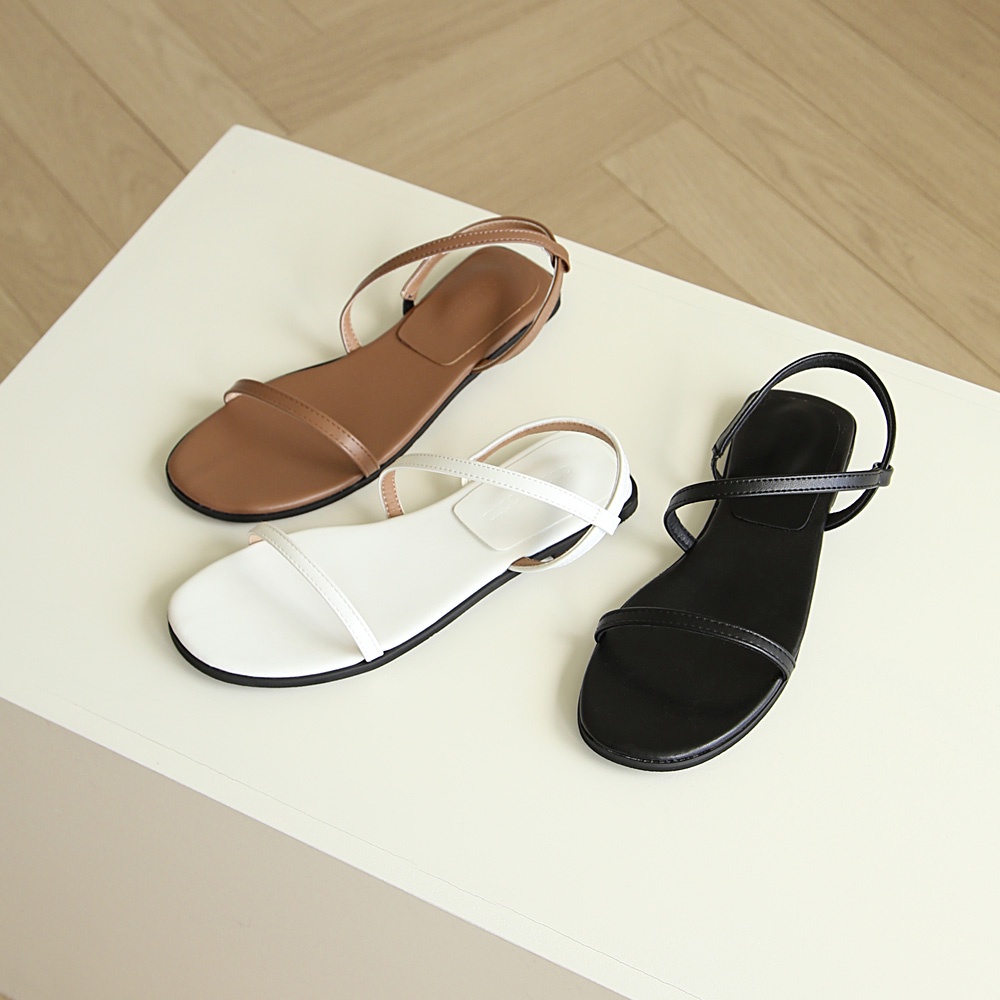 Nellard Strap Sandals -As soon as I tried it on, it was so comfortable These sandals made me feel good