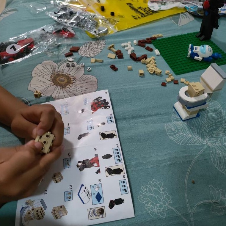 Lego 4 trong 1 Titan speaker man, Tivi man, camera man, Skibidi toilet - Đồ chơi lắp