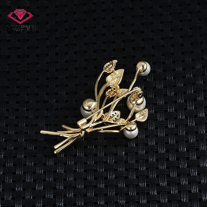 Trâm Cài Áo Hình Chiếc Lá Đính Ngọc Trai Thời Trang Cho Nữ Mới