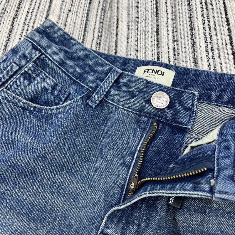 QuầN denim denim In Chữ Cá TíNh