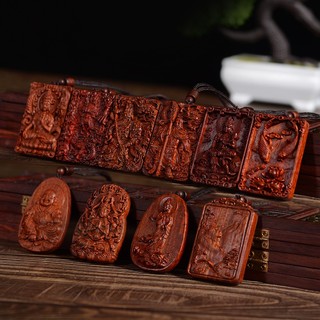 Mặt dây chuyền bằng gỗ đàn hương đỏ phong cách phật giáo 461 ấn tượng