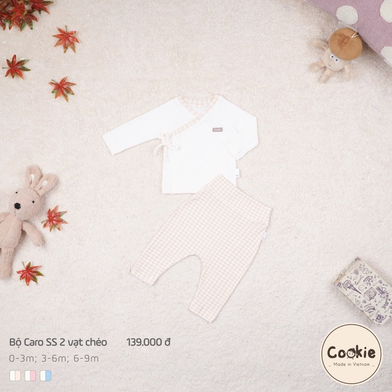 Cookie - Bộ sơ sinh cotton thu đông cúc lệch, mềm, êm an toàn cho bé COO23081