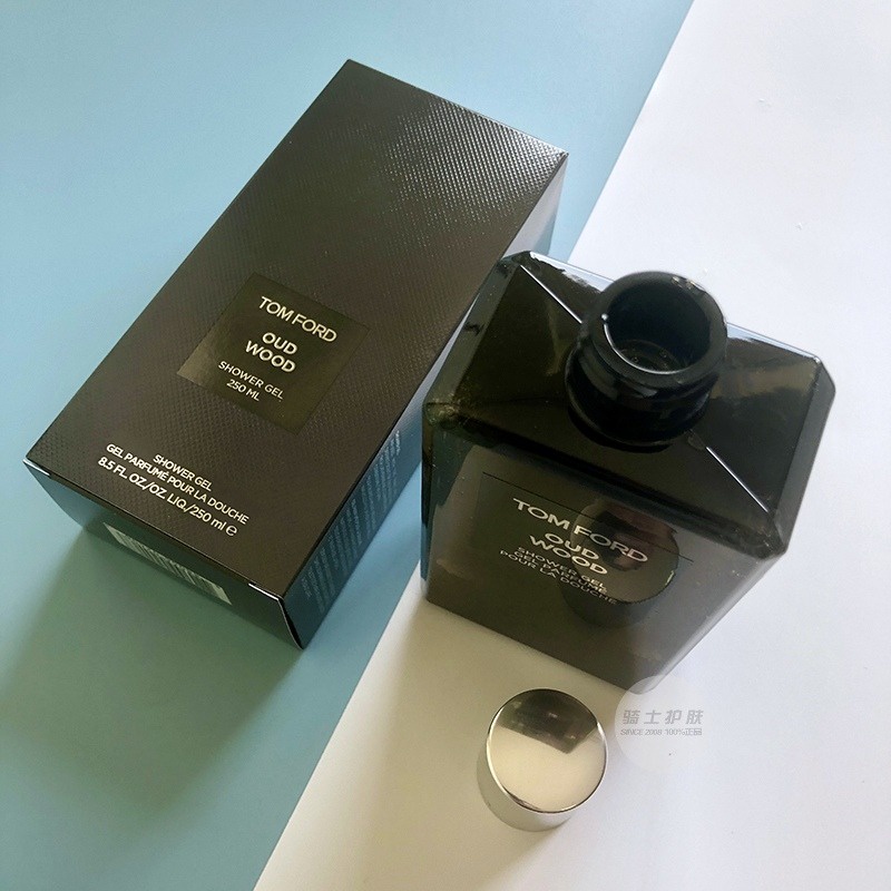 Gel Tắm Hương Gỗ Mun 250ml Cho Nam Nữ