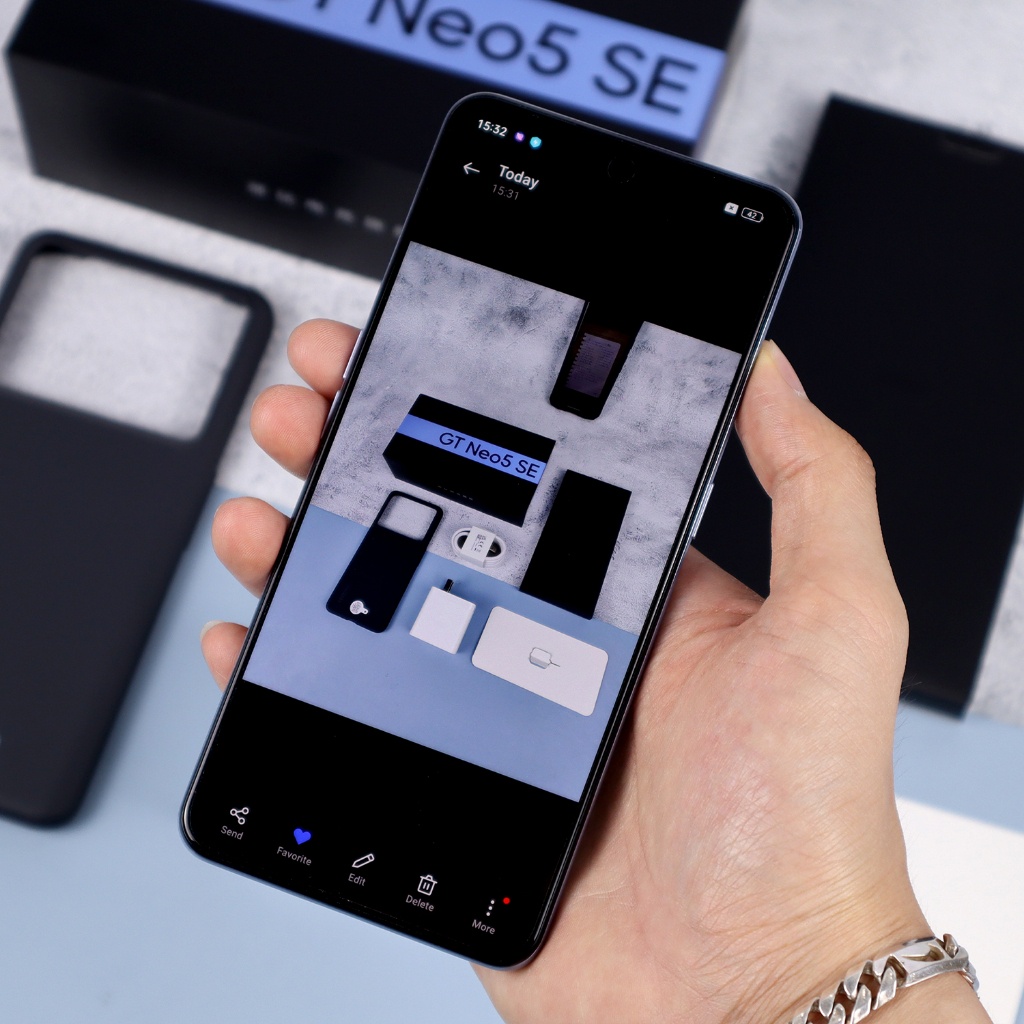 Điện Thoại Realme GT Neo 5 SE  - Snapdragon 7+ Gen 2