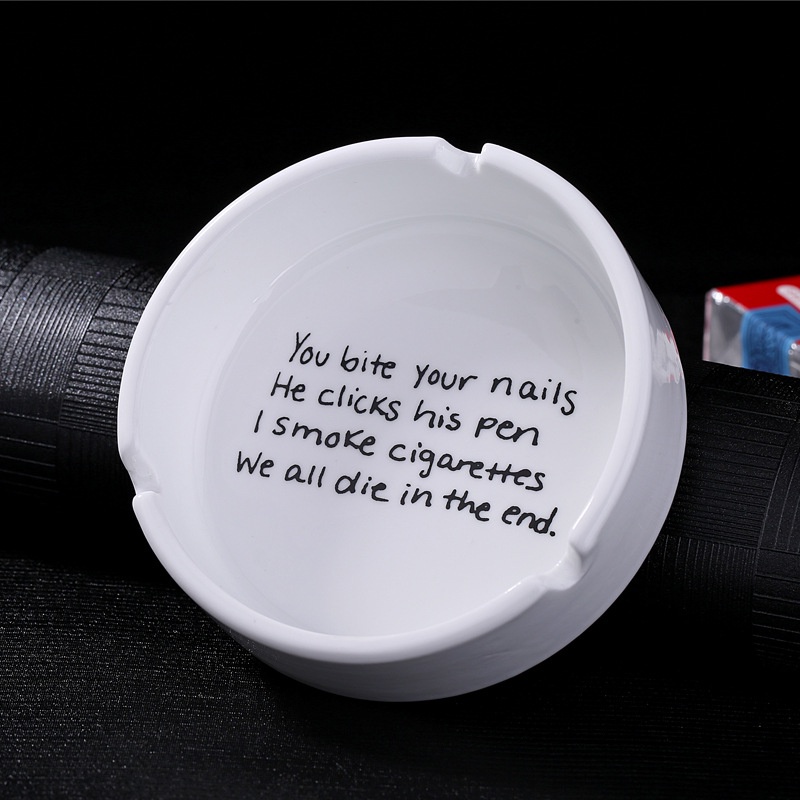 Gạt Tàn Thuốc Hình Tròn Bằng Sứ Màu Trắng Đen Kiểu Châu Âu Sáng Tạo