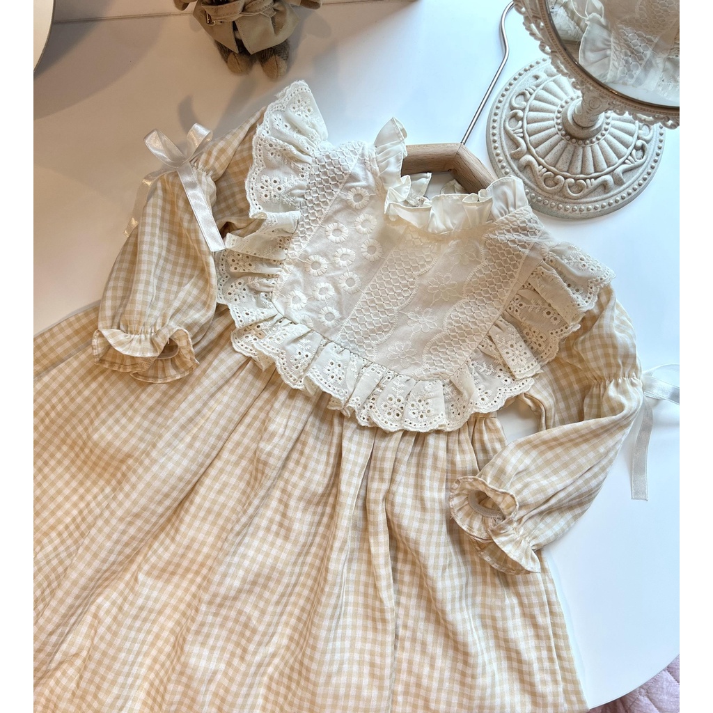 Váy Tiểu Thư Kẻ Caro Cổ Viền Ren
