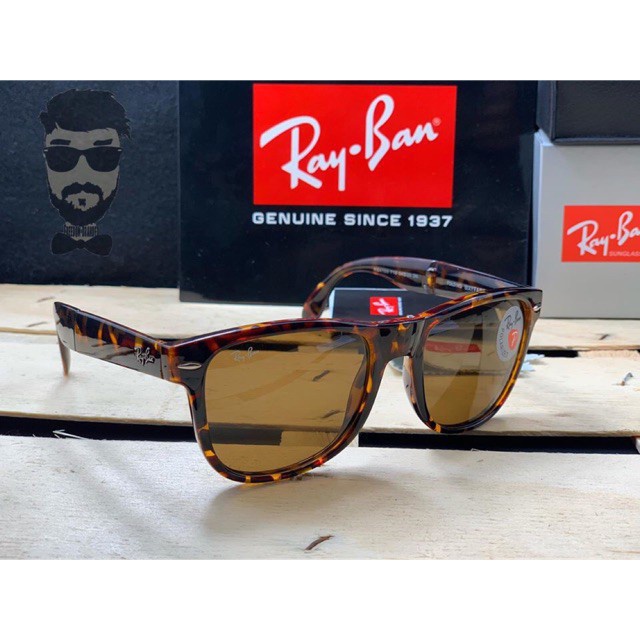 Kính râm Rayban Ý Wayfarer Rider Ferrari Ray-Ban