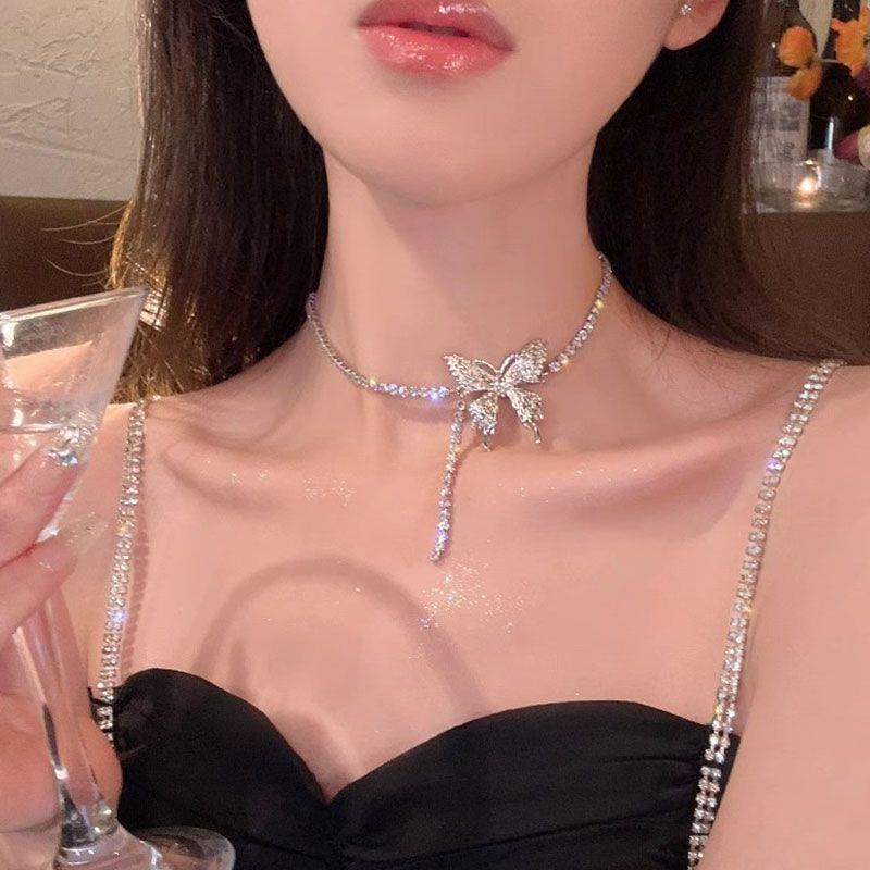 Thời Trang Vòng cổ Hợp Kim Mặt Hình Bướm Đính Đá Lấp Lánh Cho Nữ